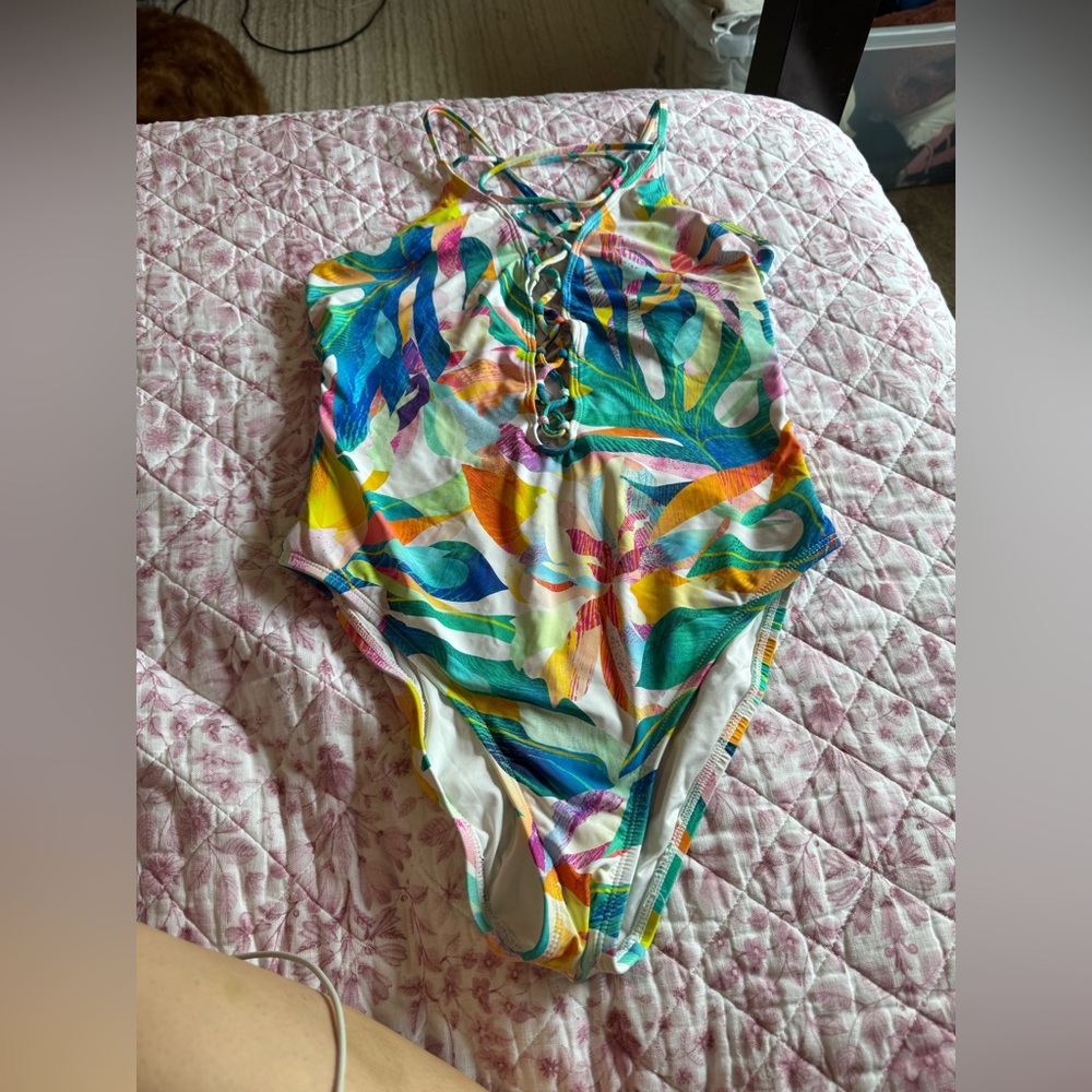 La Blanca One piece